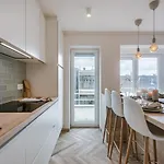Juan - Modern 2 Bedroom Apartment In Ostend